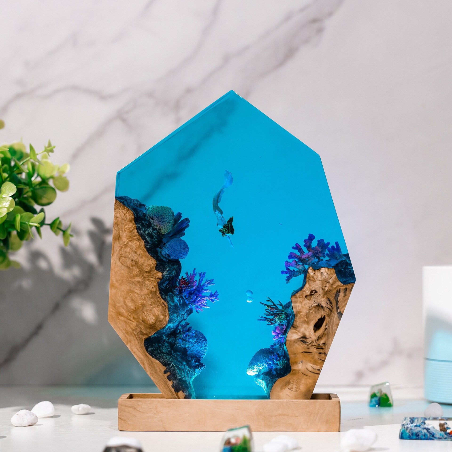 Customized Items Resin Table L - Lighting World Decor 리뷰 및 가격