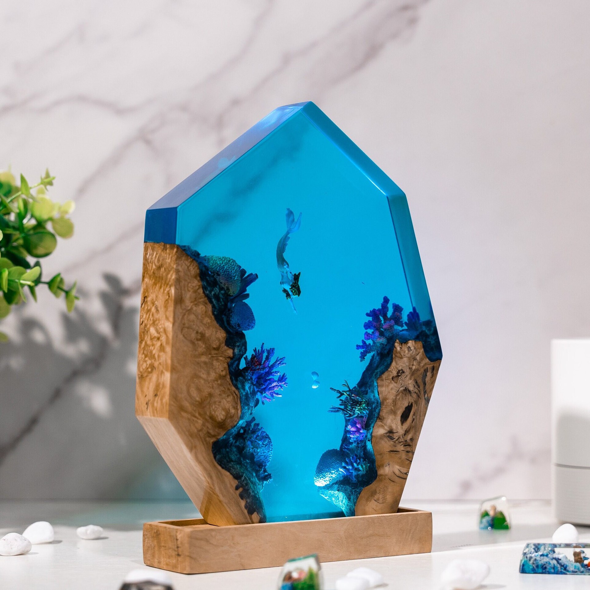 Customized Items Resin Table L - Lighting World Decor 리뷰 및 가격