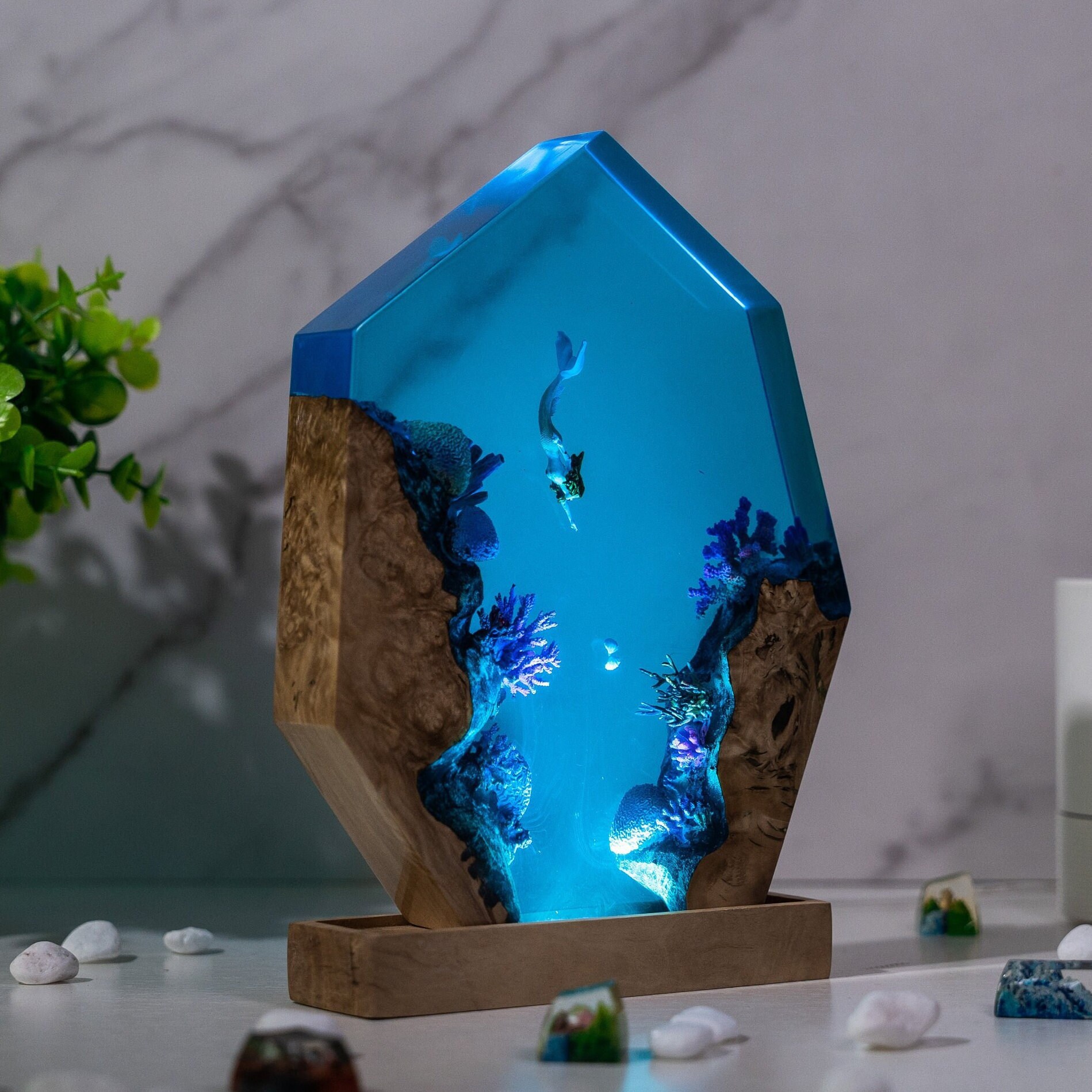 Customized Items Resin Table L - Lighting World Decor 리뷰 및 가격