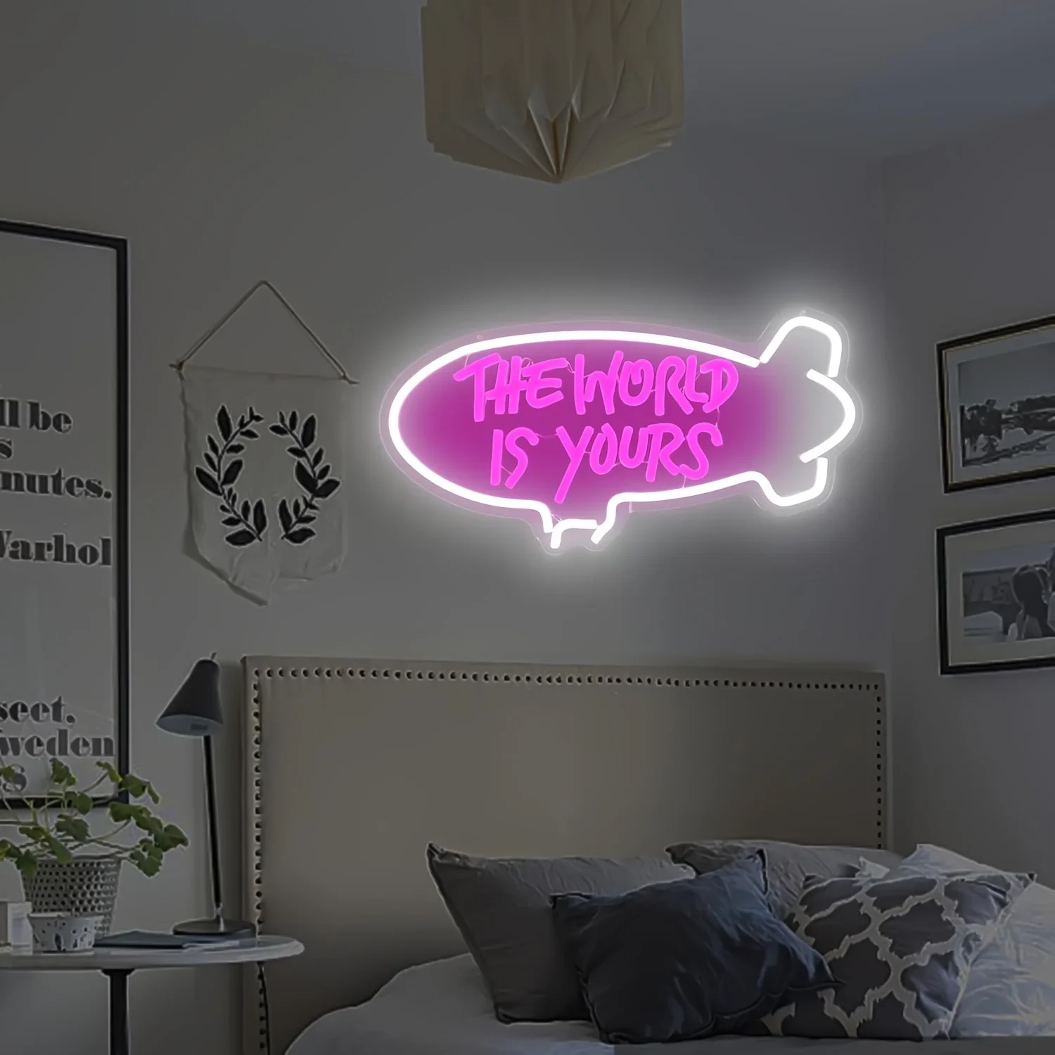 The World Is Yours Blimp Neon  - Lighting World Decor 리뷰 및 가격